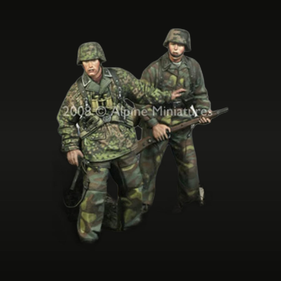 WWII German Fallschirmjäger 2-Figure Set 1/35 Resin Kit - unpainted resin model kit
