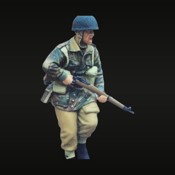 WWII British Infantry Soldier with Lee-Enfield Bayonet 1/35 Resin Figure Kit