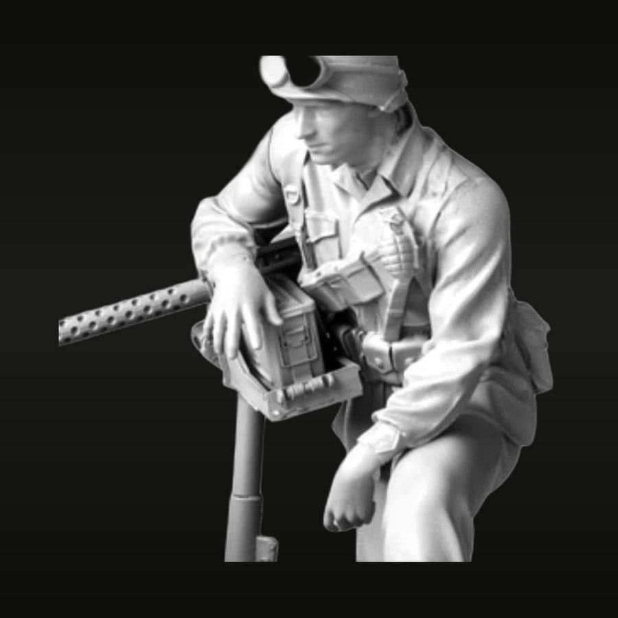 WWII German Army MG Gunner Combat Stance 1/16 Resin Figure Kit - unpainted resin model kit