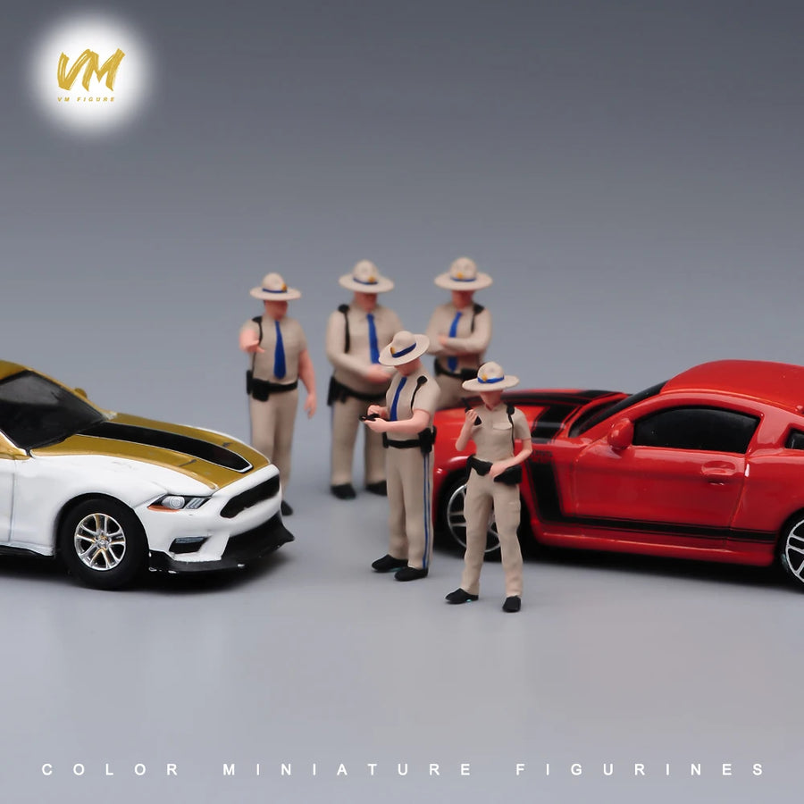 Painted Miniature 1/87 1/64 1/43 1/24 1/18 American Road Patrolman Male Figure 3D Print Diorama Doll Scene Props for Car Model