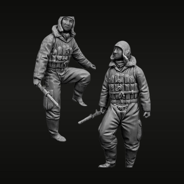 WWII Pilot Aircrew in Cold-Weather Flying Suits Set of 2 1/32 Resin Figure Kit