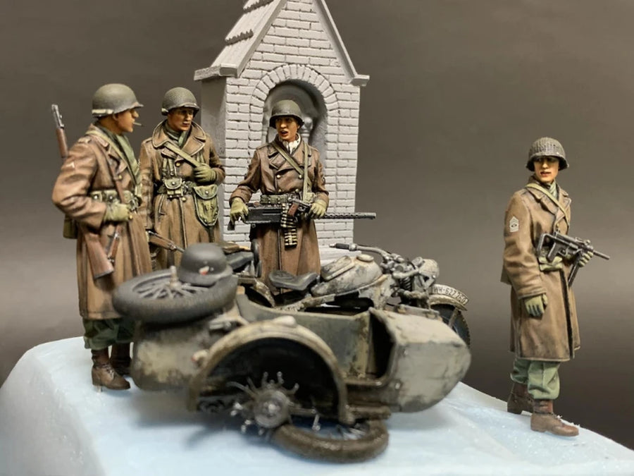 1/35 Scale Die-Cast Resin Figure Model Kit WWII US Infantry MG Team Winter Set 4 Figures (No Motorcycle) Unassembled Unpainted