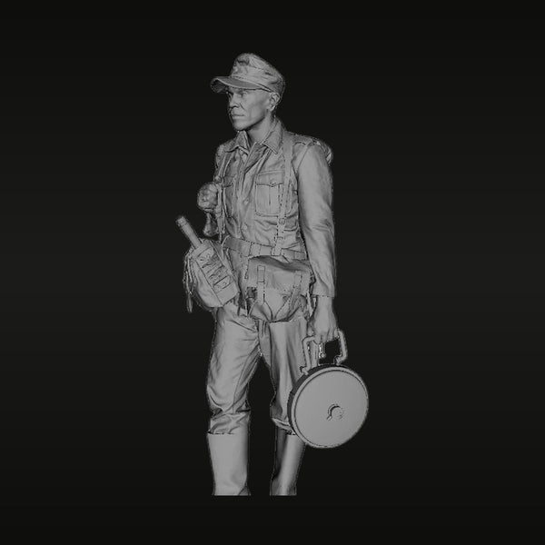 WWII German Tropical Soldier with Field Cap Afrika Korps / DAK 1/35 Resin Figure Kit