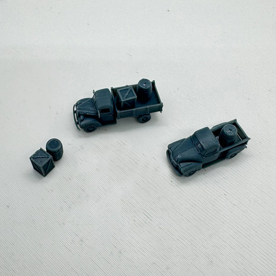 Mid-Century Civilian Vehicles Set Diorama 1/220 Resin Kit - resin model view 2