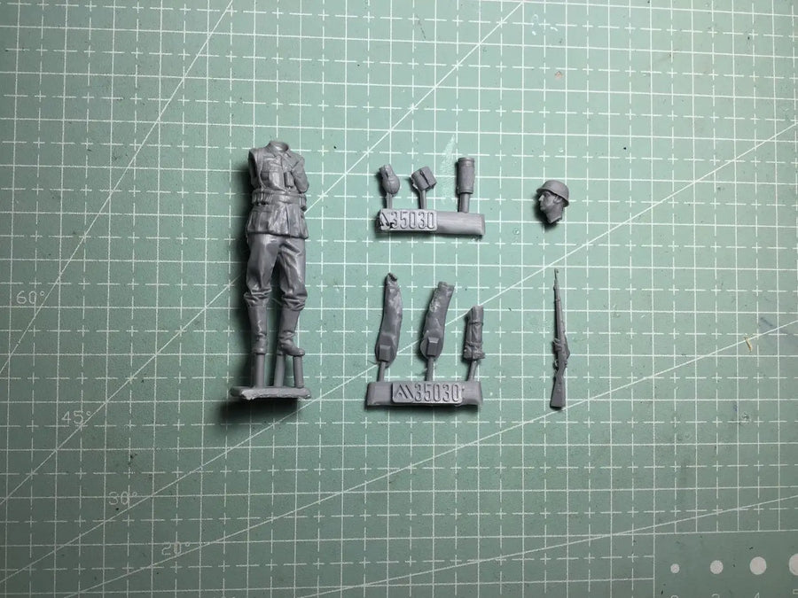 1/35 Resin Model Figure Gk，Unassembled and Unpainted Kit