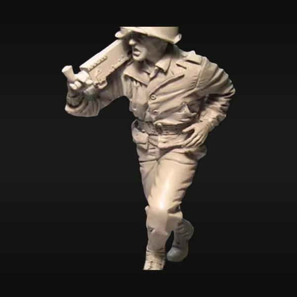 WWI British Soldier Charging with Rifle 1/16 Resin Bust Kit