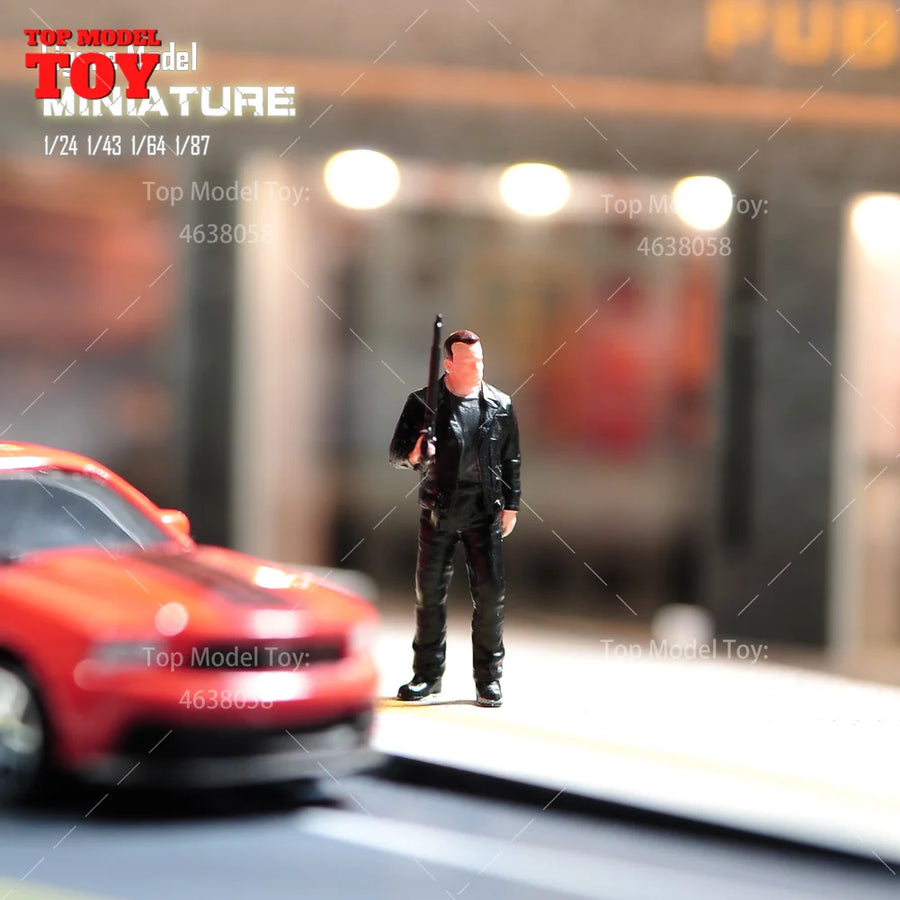 Painted Miniatures 1/24 1/64 1/43 1/87 Holding a Gun in the Right Hand Male Scene Figure Doll Unpainted Model for Car Vehicles