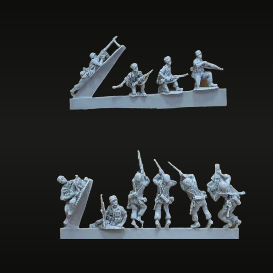 WWII German Wehrmacht Infantry Squad 10-Figure Set 1/72 Resin Kit - unpainted resin model kit