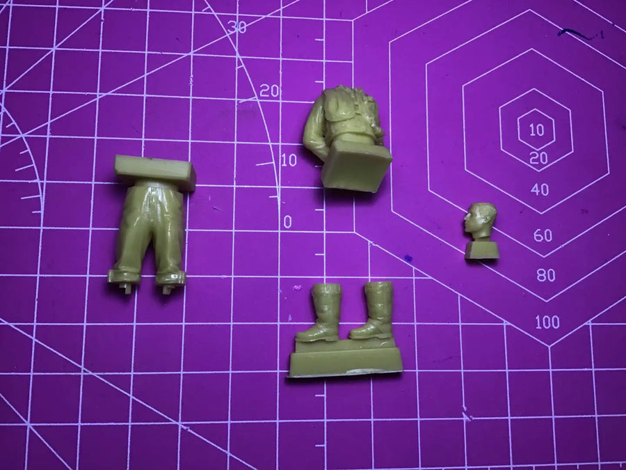 1/35 Resin Model Figure GK , Unassembled and Unpainted Kit