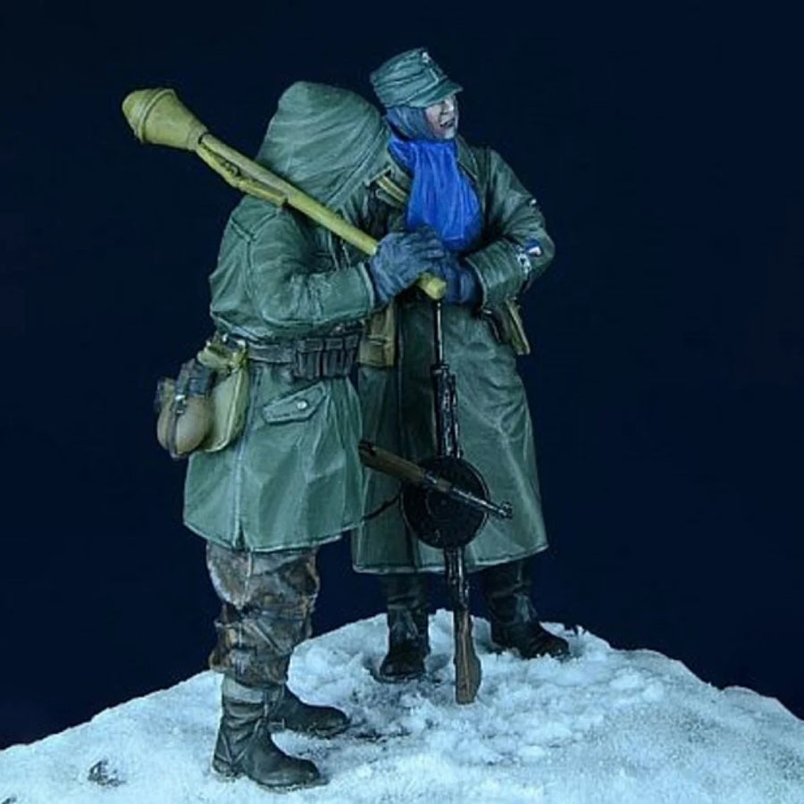 WWII Soviet Infantry Winter Greatcoat Mosin-Nagant 1/35 Resin Figure Set - resin model view 3