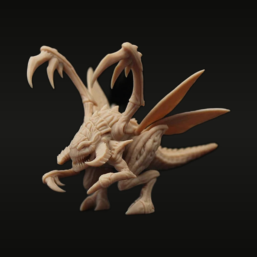 Alien Crustacean Creature with Claws 28mm Resin Miniature Figure - unpainted resin model kit