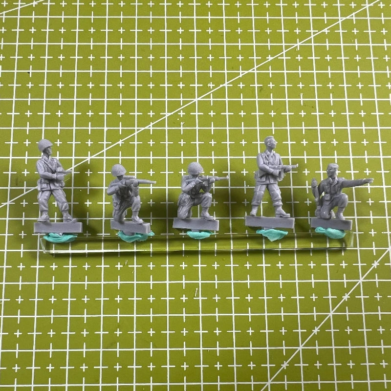 Very Small 1/72 Resin Model Kit GK, WWII US Airborne Soldier 5-Person Model, Unpainted