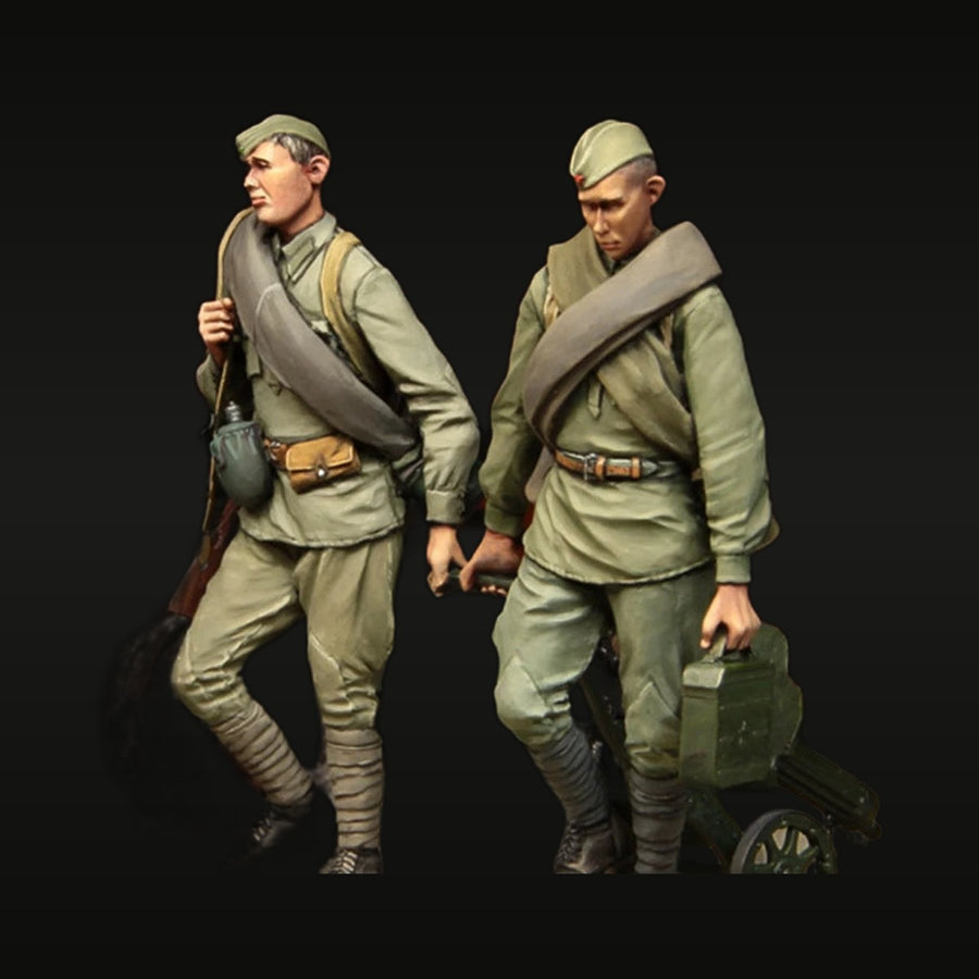 WWII Soviet Mosin-Nagant Rifleman & Ammunition Carrier Kursk 1943 1/35 Resin Figure Set - unpainted resin model kit