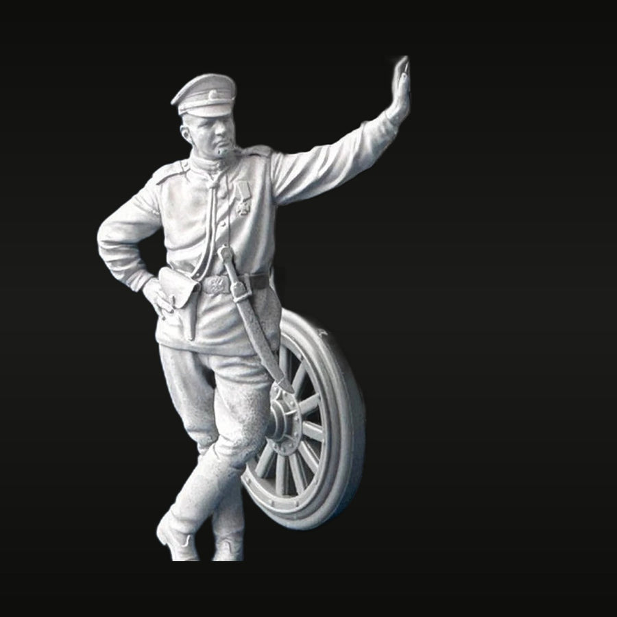 WWI Russian Imperial Soldier Leaning on Artillery Wheel 1/35 Resin Figure Kit - unpainted resin model kit