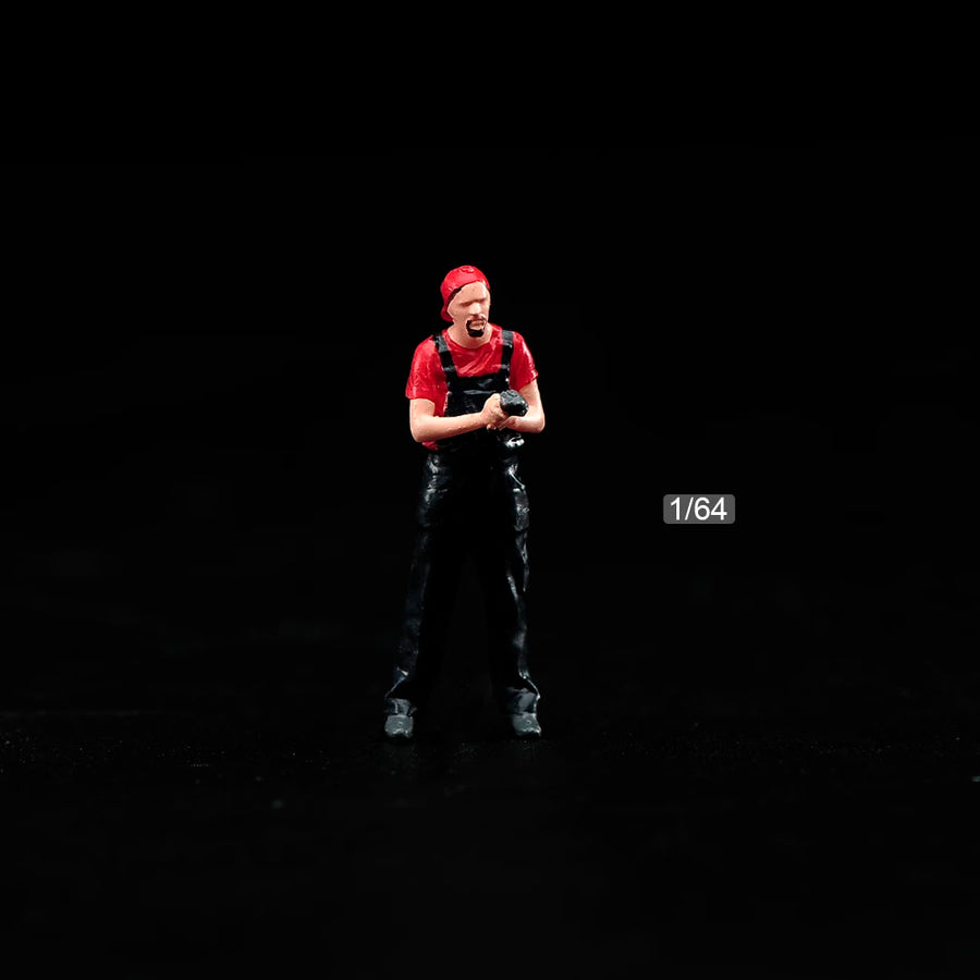 Painted Miniatures 1/64 Car Maintenance Worker Tire Man Figures Model Mini Scene Props Doll Figures Model for Vehicles Toys