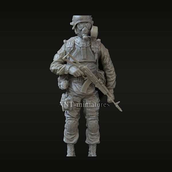 Modern CBRN Operator with Gas Mask and AK Rifle 1/35 Resin Figure Kit