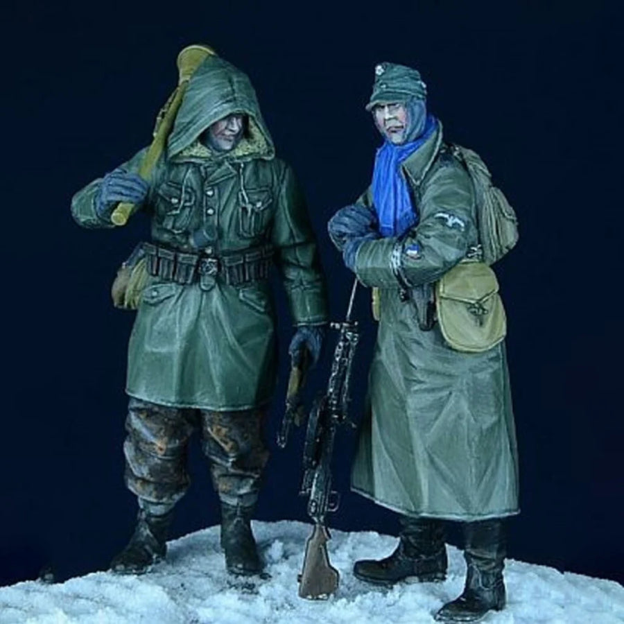 WWII Soviet Infantry Winter Greatcoat Mosin-Nagant 1/35 Resin Figure Set - resin model view 2