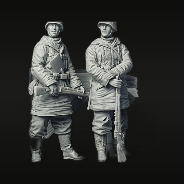 WWII German Infantry with Kar98k Rifles 2-Figure Set 1/35 Resin Kit