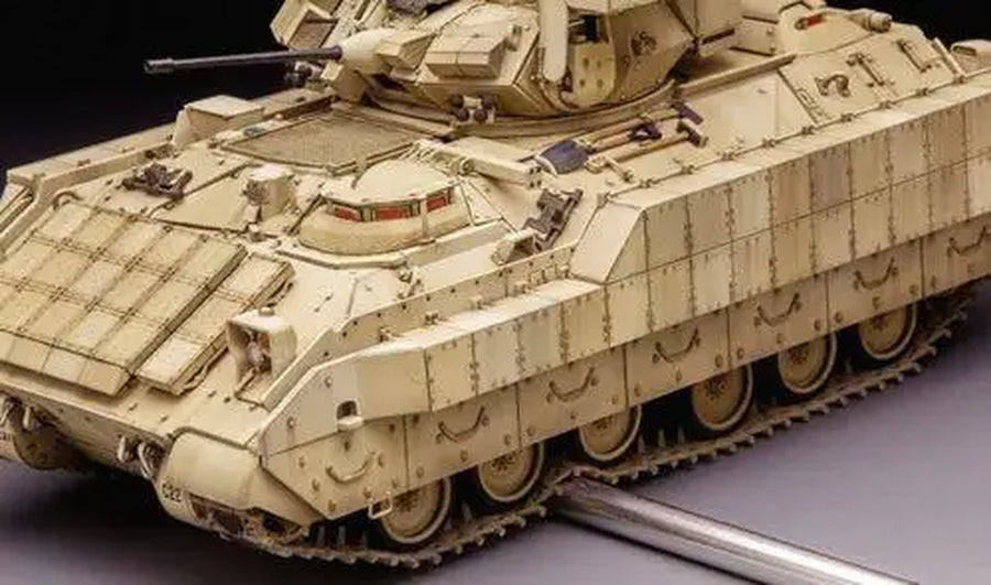 Meng Model SS-006 1/35 U.S. M3A3 Bradley W/ Busk III Cavalry Fighting Vehicle