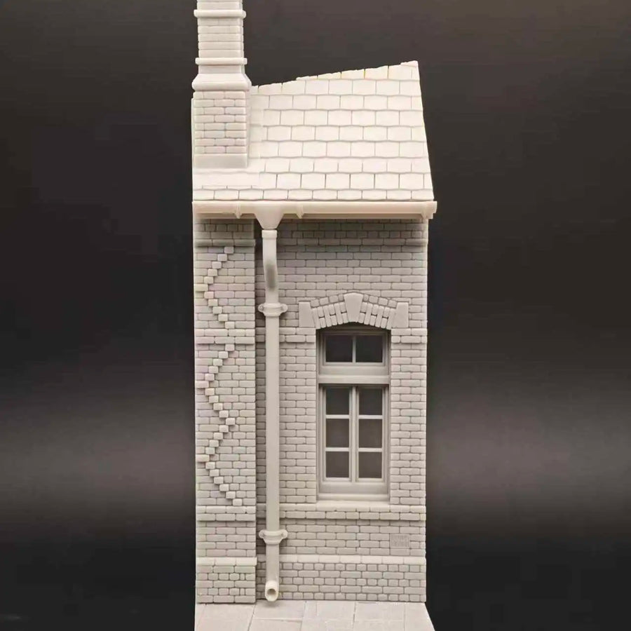 European Partial Station Building 1/35 Resin Model Kit - resin model view 2