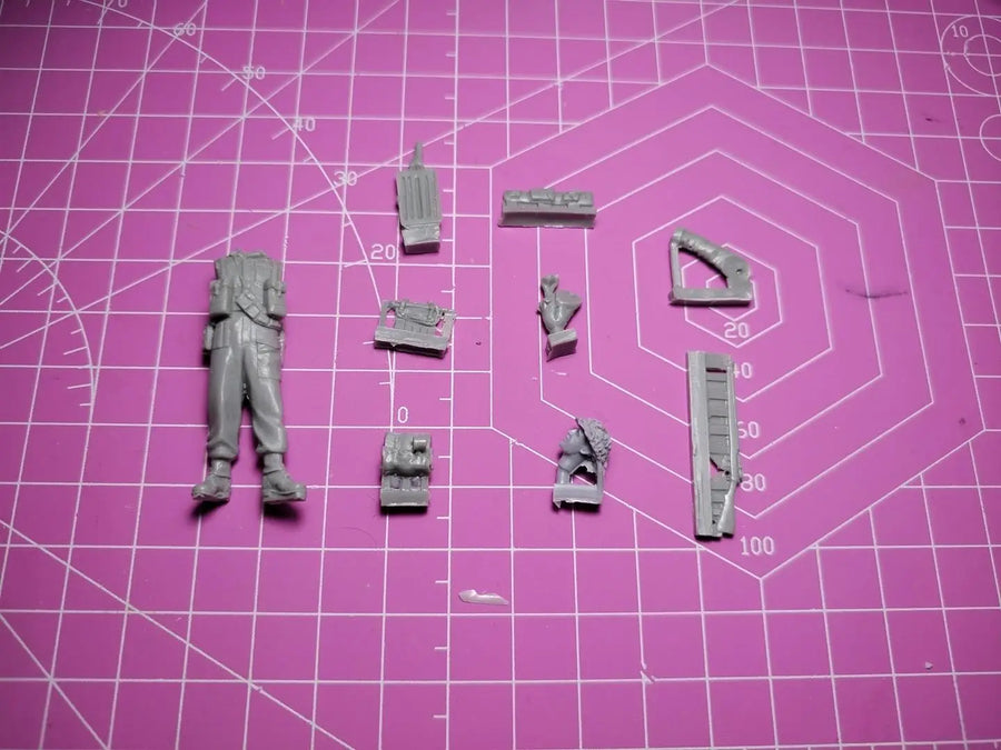 1/35 Resin Model Figure Gk，Unassembled and Unpainted Kit