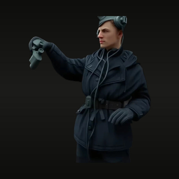 WWII German Tank/Signals Officer with Headset 1/16 Resin Bust Kit