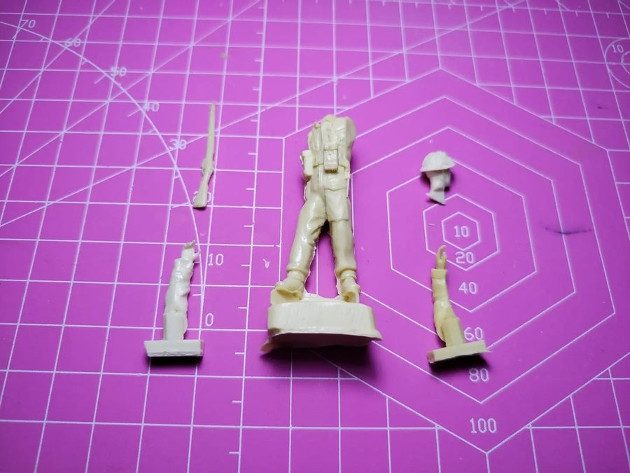 1/35 Resin Model Figure Gk，Unassembled and Unpainted Kit