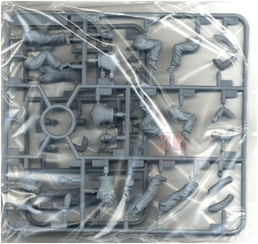 1/35 Doll Model 35201 German Tank Crew at Rest-Plastic Soldier Kit