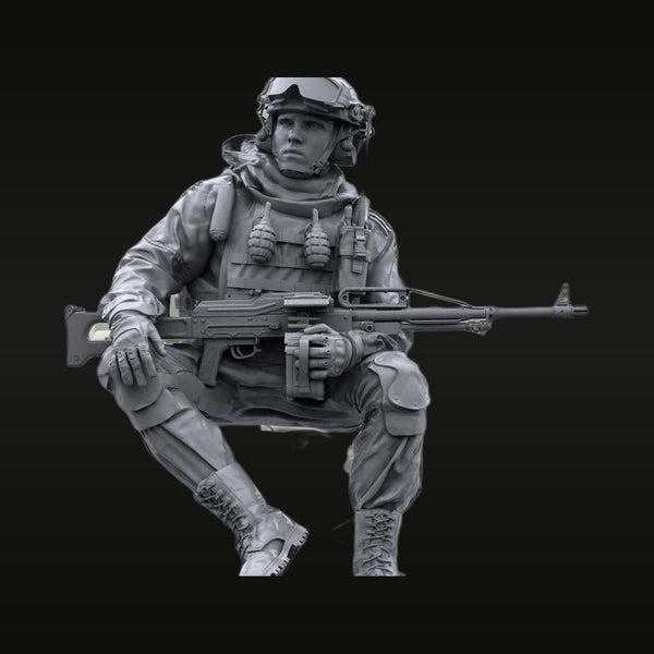 Modern Russian Soldier with PKM Machine Gun Crouching 1/35 Resin Figure