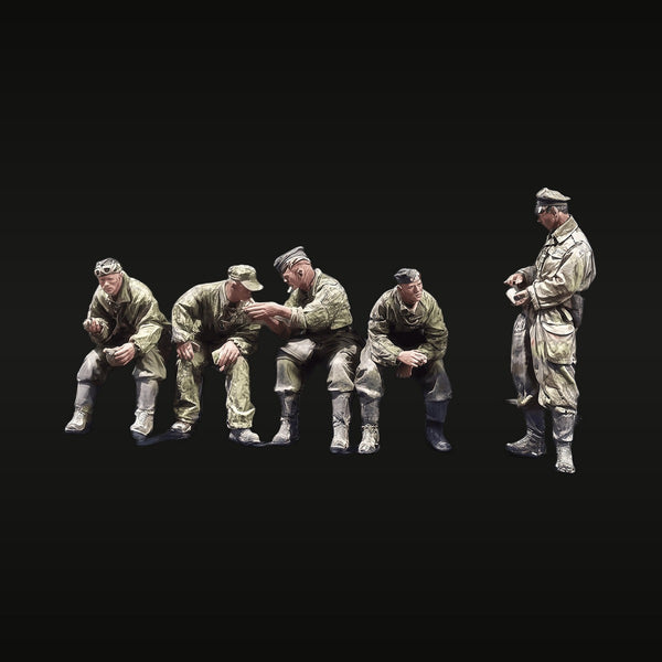WWII German Tank Crew at Rest 5-Figure Set 1/35 Resin Kit