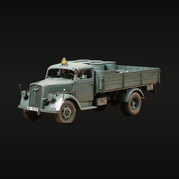 WWII German Opel Blitz Cargo Truck with Crew 1/35 Resin Vehicle Kit