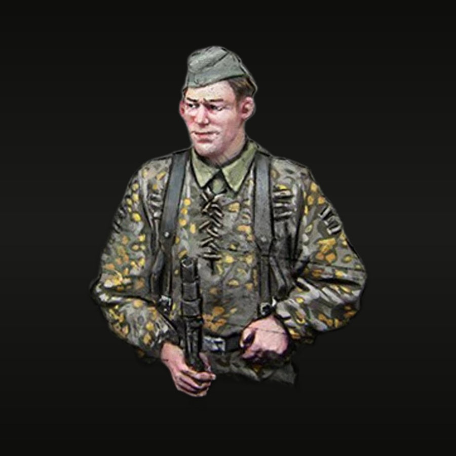 WWII German Panzergrenadier Splinter Camo MP40 1/35 Resin Figure Kit - unpainted resin model kit