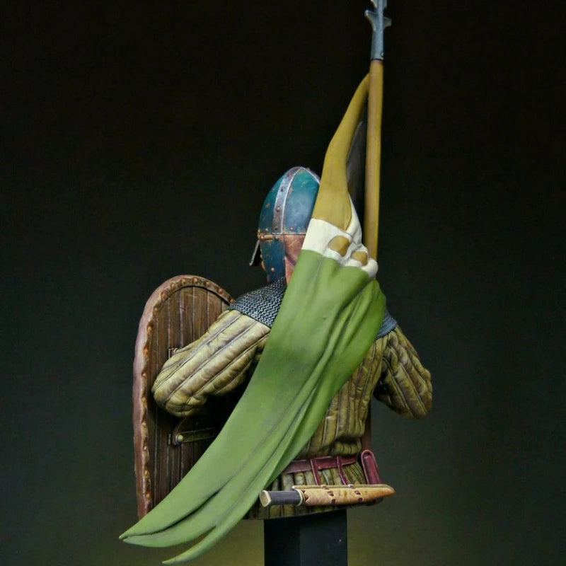 Medieval Norman Knight Bust with Nasal Helmet and Kite Shield 1/12 Resin Kit - resin model view 5