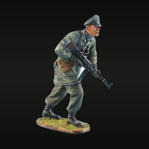 WWII German Wehrmacht Officer with MP40 1/35 Resin Figure