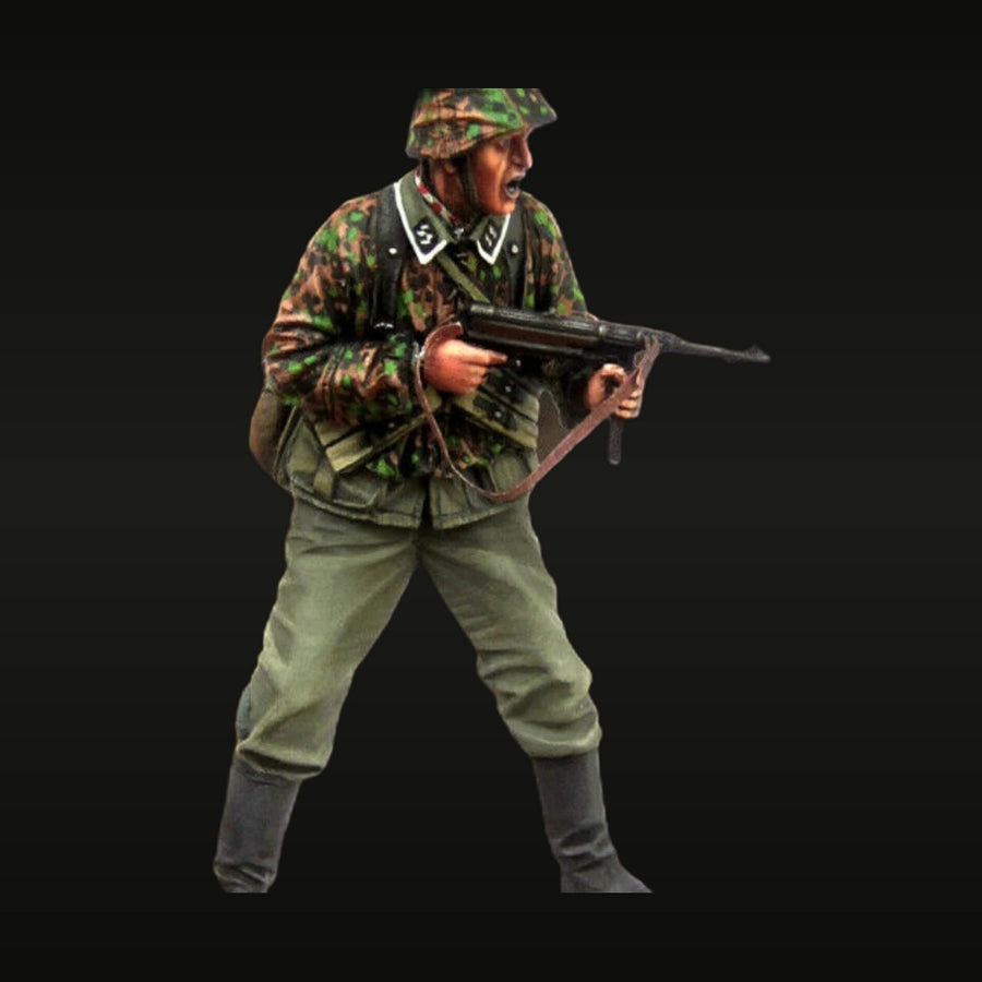 WWII German Waffen-SS Soldier with MP40 Splinter Smock 1/35 Resin Figure Kit - unpainted resin model kit