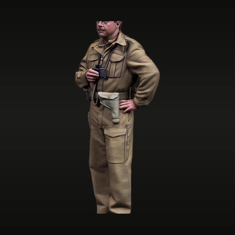 WWII British Tank Commander with Beret and Binoculars 1/35 Resin Figure Kit - unpainted resin model kit