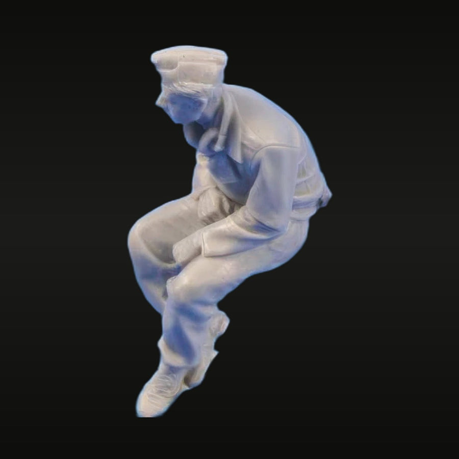 WWII Soldier Seated Resting 1/35 Resin Figure Kit - unpainted resin model kit