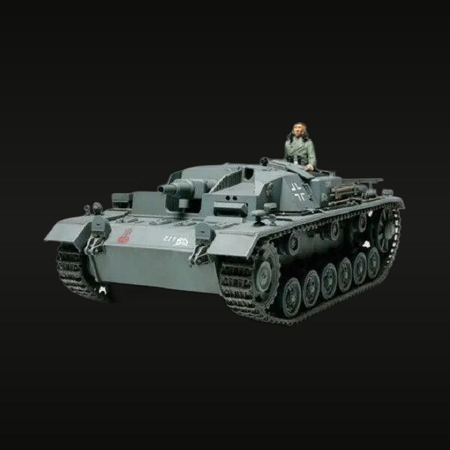 WWII German StuG III Assault Gun with Crewman 1/35 Resin Vehicle Kit - unpainted resin model kit