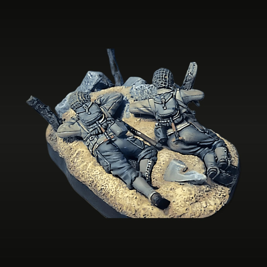 WWII US Army Soldiers Resting 1/35 Scale Resin Diorama Kit - unpainted resin model kit