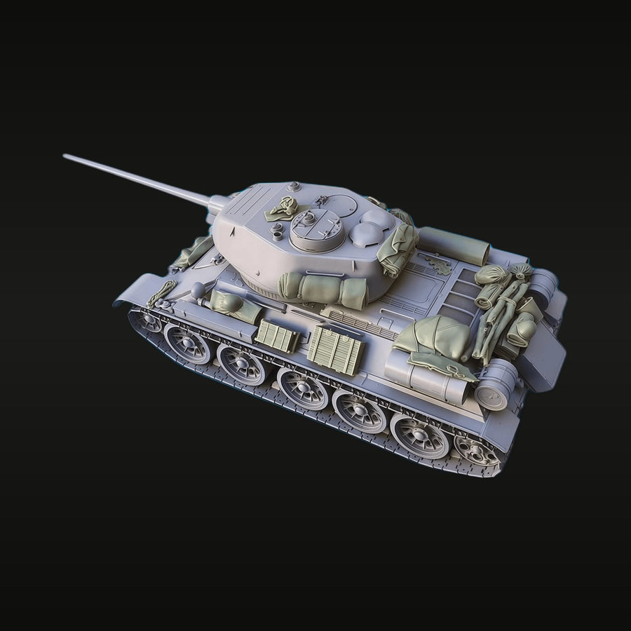 WWII Soviet T-34/85 Medium Tank with Crew 1/35 Resin Vehicle Kit - unpainted resin model kit