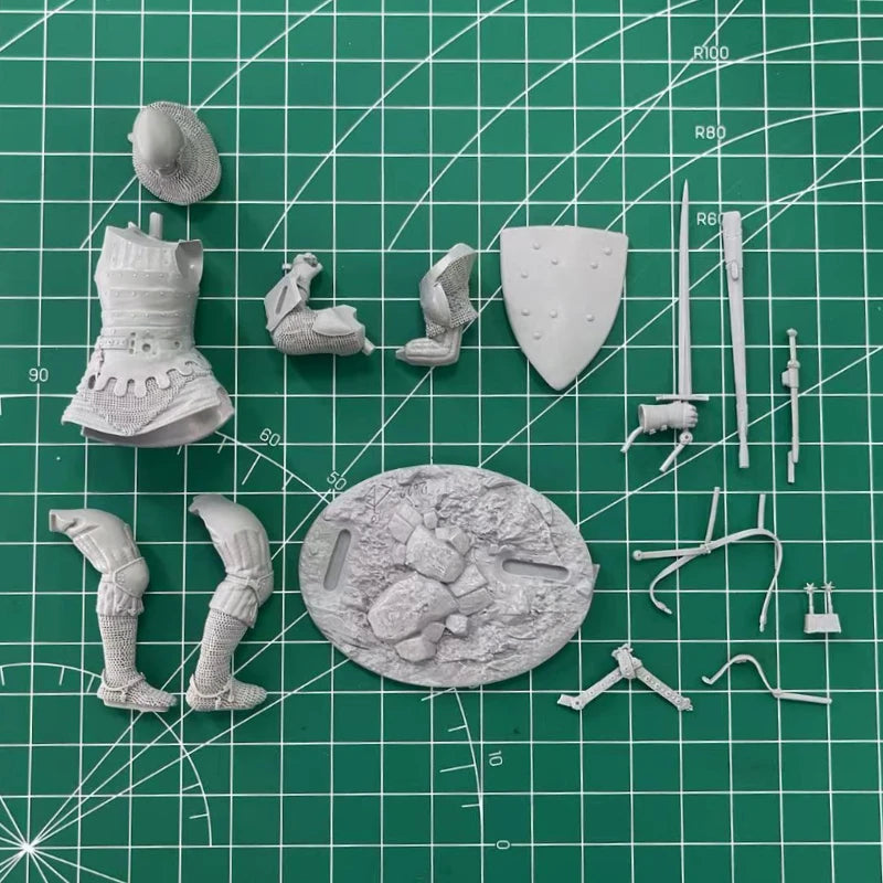 Medieval European Knight with Sword and Shield 1/24 Resin Figure - 1/24 resin model view 5