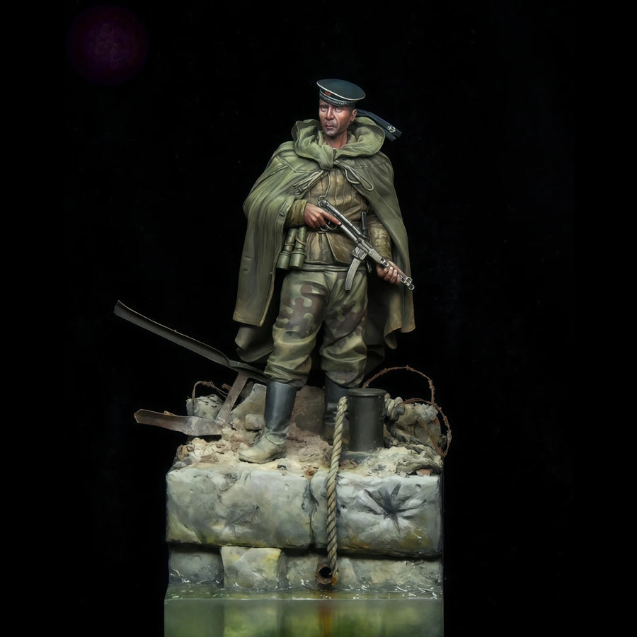Soviet Marine Corps Soldier with Rifle 75mm Resin Figure Kit - 75mm resin model view 2