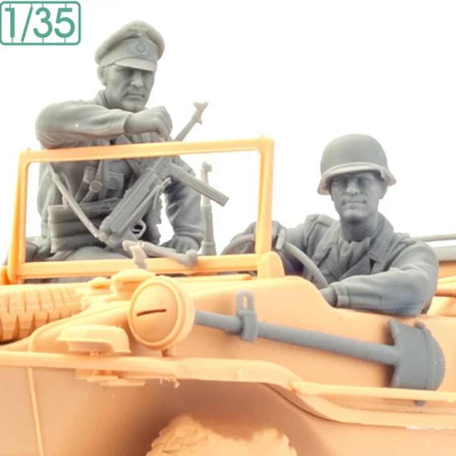 WWII German Schwimmwagen Crew 1/35 Resin Figure Set - 1/35 resin model view 2