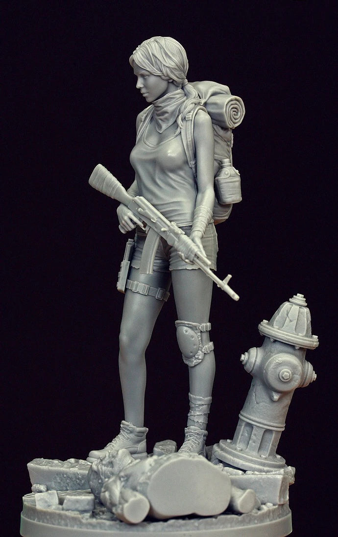 Post-Apocalyptic Female Survivor with Rifle 90mm Resin Figure - 90mm resin model view 2