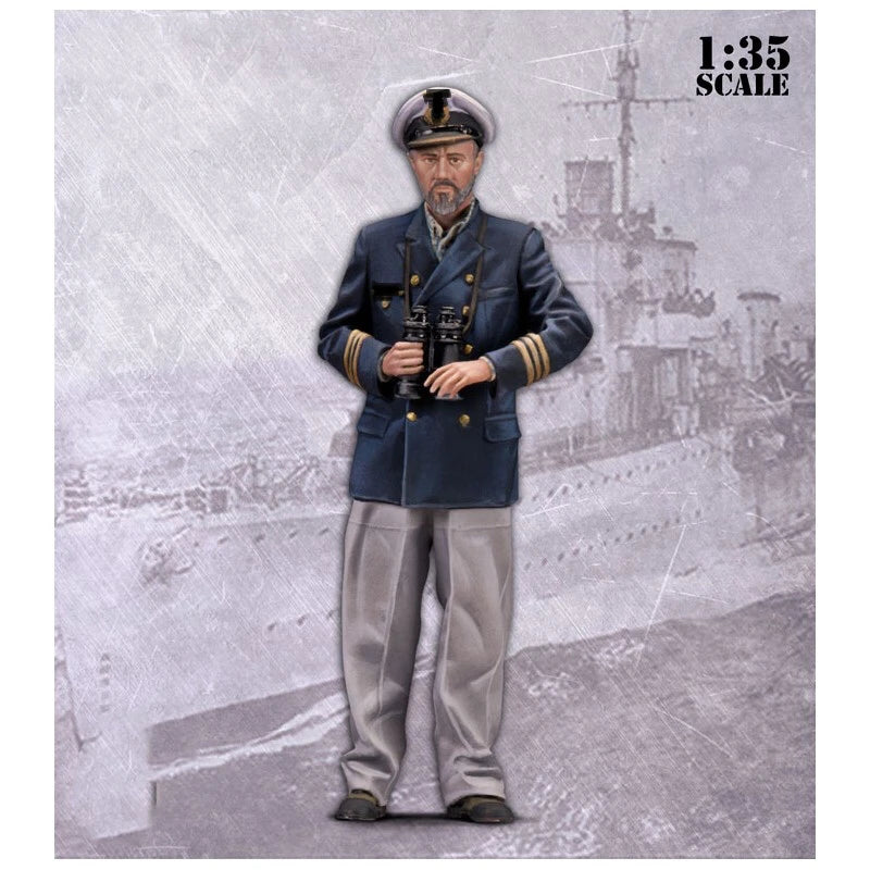 WWI German Navy Officer with Binoculars 1:35 Resin Figure Kit - 1/35 resin model view 4