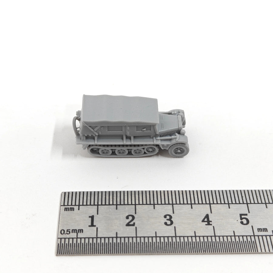 Sd.Kfz.10 German Armored Halftrack 1/144 Resin Model Kit - 1/144 resin model view 2