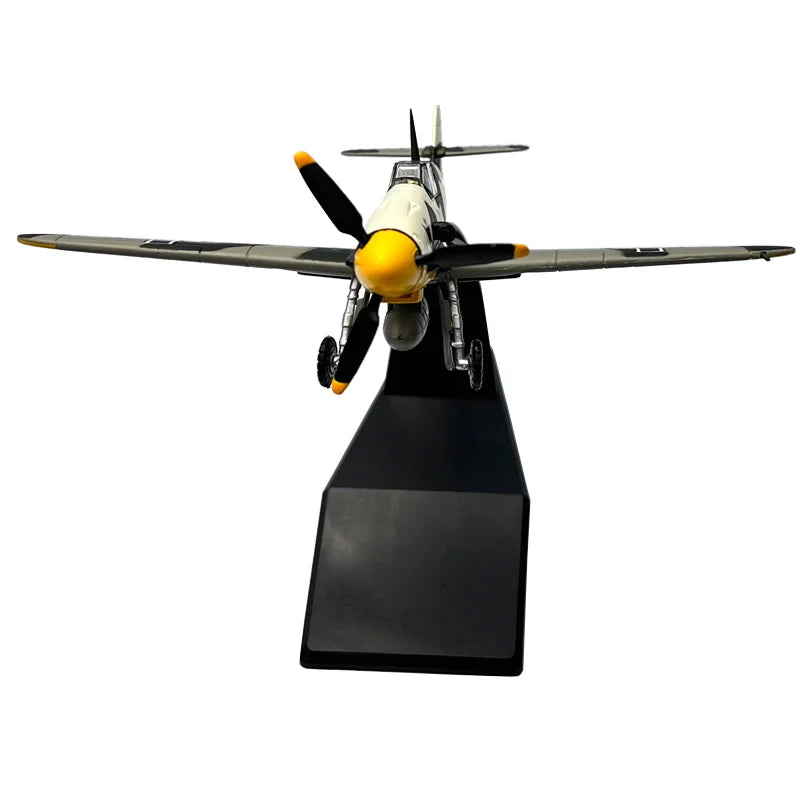 Messerschmitt Bf 109E German Fighter Aircraft 1:72 Resin Model Kit - 1/72 resin model view 4
