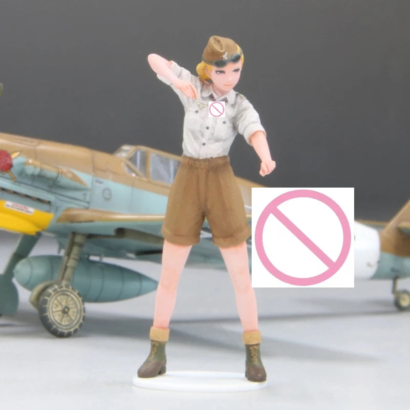 WWII Female Pilot with Cap 1/35 Resin Figure - 1/35 resin model view 3