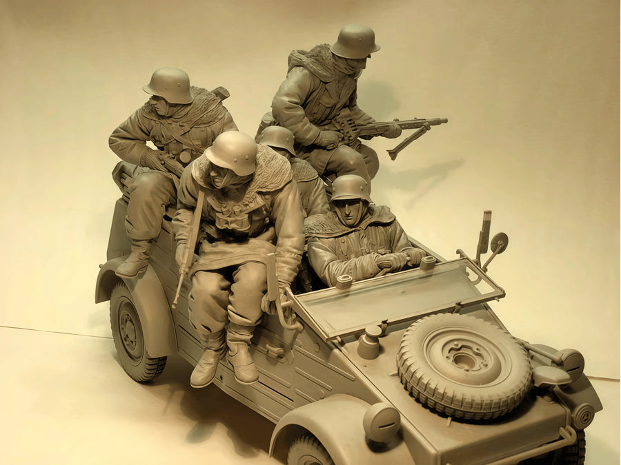 WWII German Tank Crew 5-Figure Set 1/16 Scale Resin Model Kit - 1/16 resin model view 3