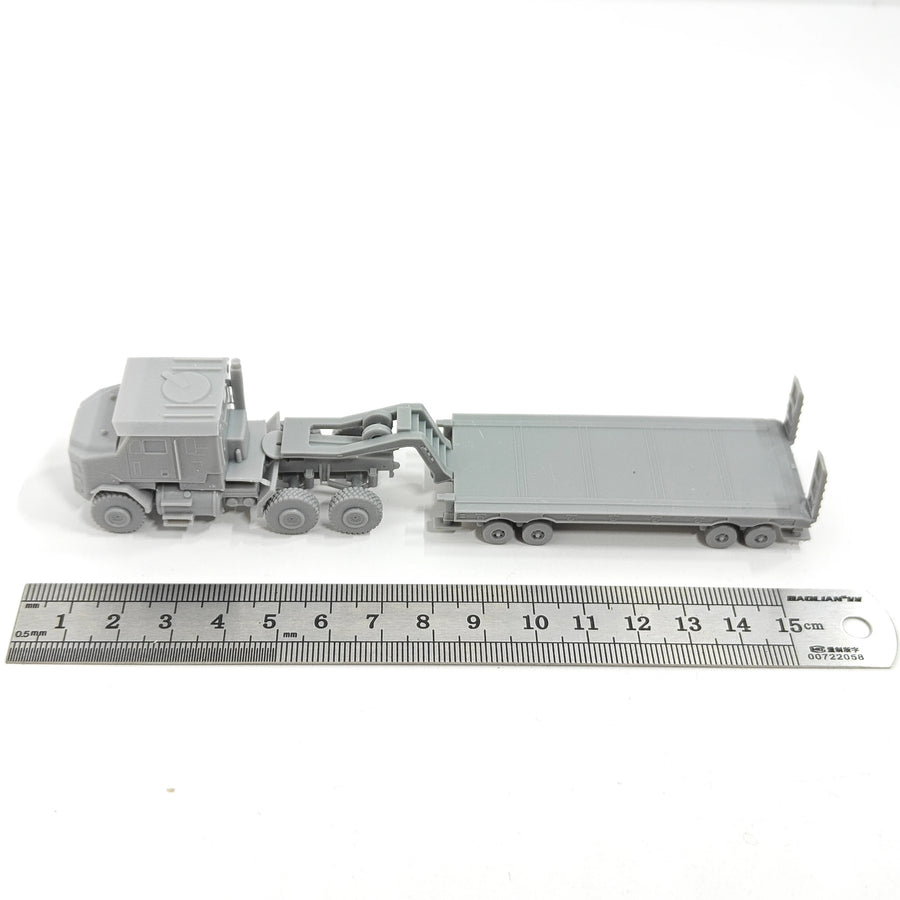 Oshkosh M1070 Global HET Heavy Equipment Transporter 1/144 Resin Kit - 1/144 resin model view 5